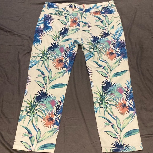 Tommy Bahama Denim - Tommy Bahama women's floral white denim jeans